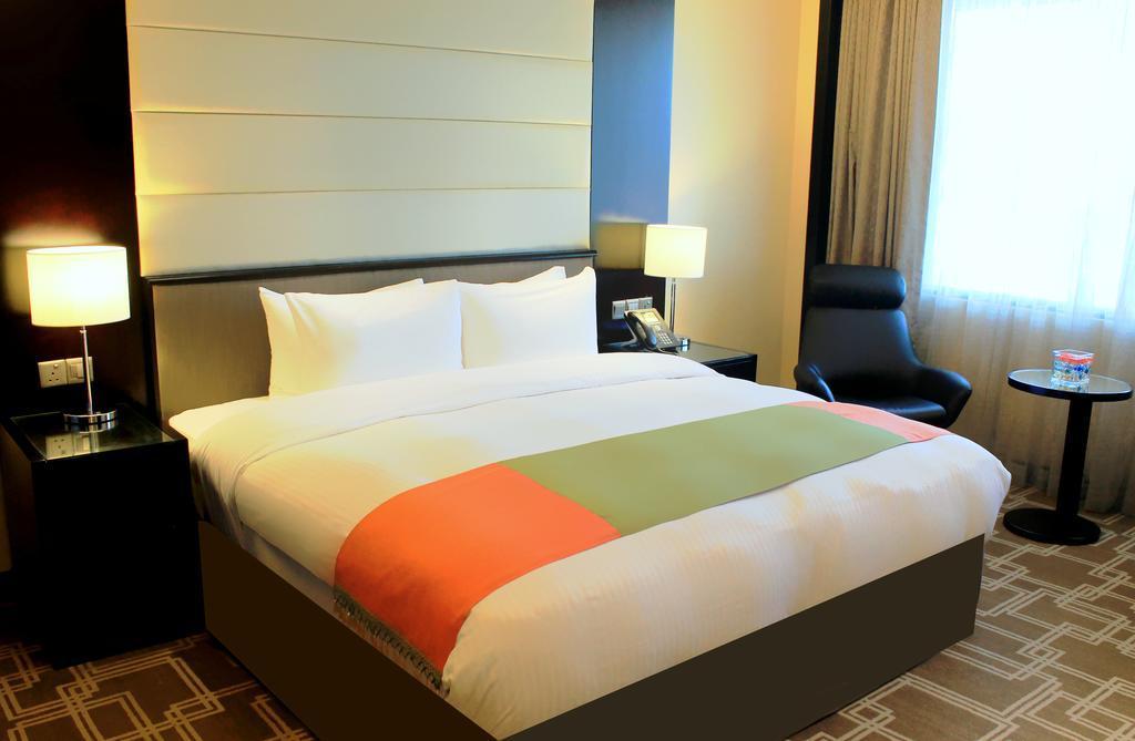 Отель Pan Pacific Sonargaon Дакка Экстерьер фото