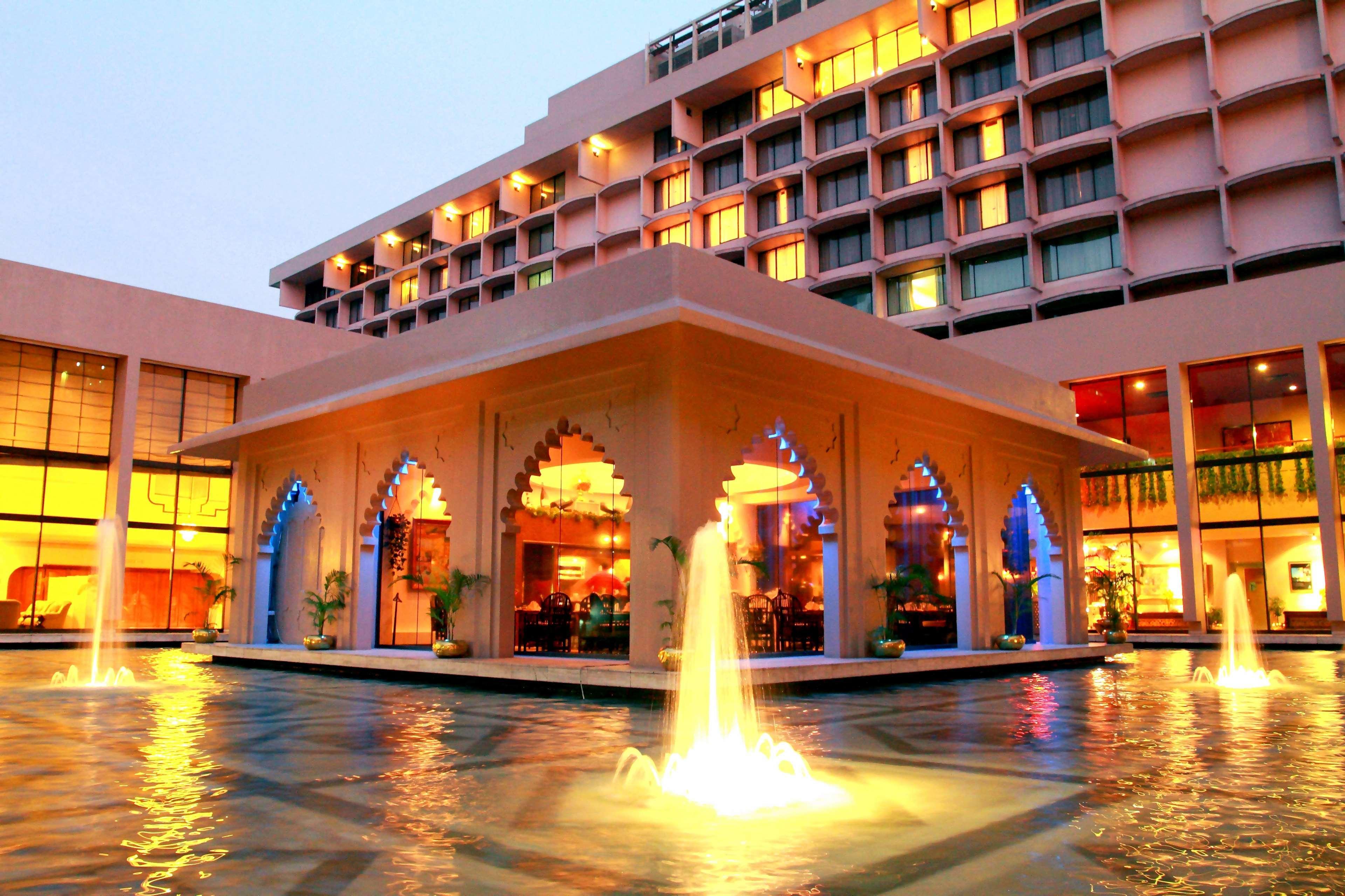 Отель Pan Pacific Sonargaon Дакка Экстерьер фото