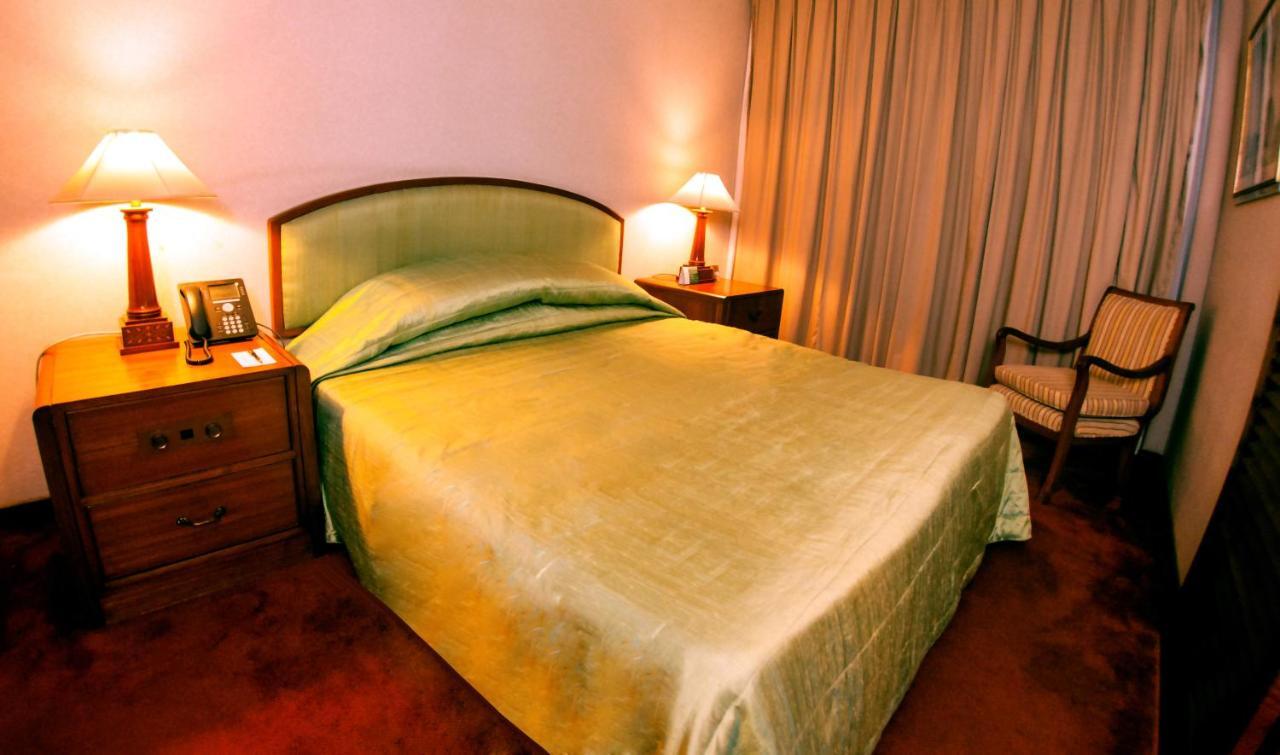Отель Pan Pacific Sonargaon Дакка Экстерьер фото
